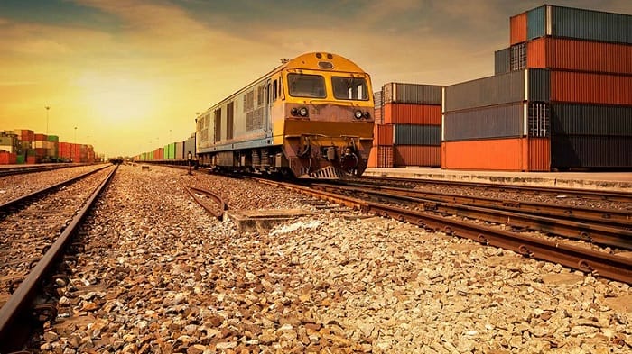 Dịch vụ vận tải hàng hóa bằng đường sắt nội địa và quốc tế