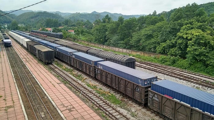 Nhận chuyển hàng từ Đà Nẵng đi các tỉnh miền Tây bằng đường sắt