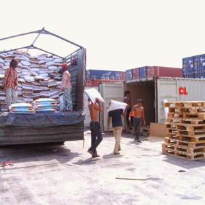 Dịch vụ vận chuyển hàng hóa đi Lào bằng Container giá rẻ