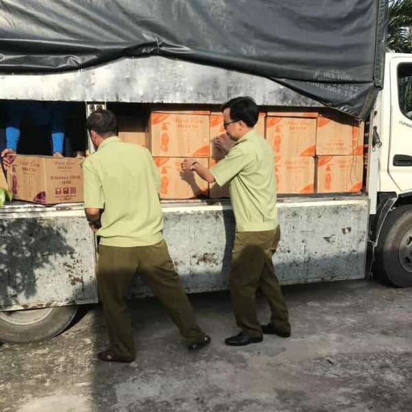 Quản lý thị trường là gì? Làm gì khi bị kiểm tra hàng trên đường?