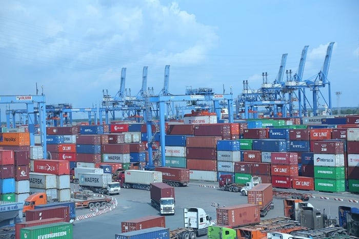 Dịch vụ chuyển hàng xuất khẩu đến cảng Sài Gòn chuyên nghiệp, giá rẻ