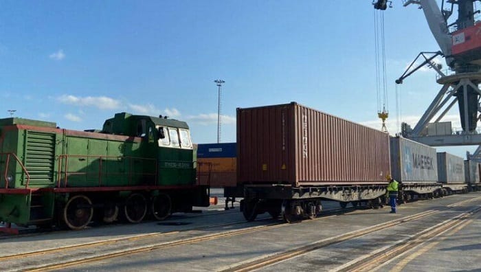 Chi phí gửi hàng đi Hà Lan từ Bình Dương bằng Container là bao nhiêu?