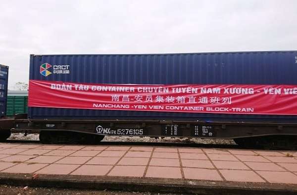 Vận chuyển hàng dệt may - da giày đi Trung Quốc bằng Container đường sắt giá rẻ