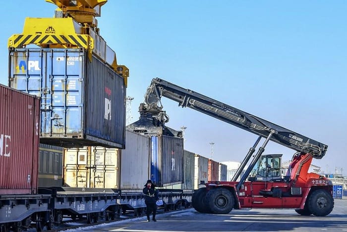 Cước phí vận chuyển cao su đi Trung Quốc bằng Container đường sắt cạnh tranh nhất 2022