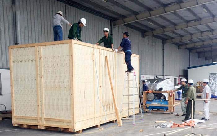 Khi nào nên đóng kiện gỗ cho hàng hóa trong quá trình vận chuyển?