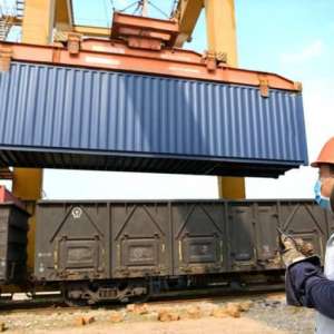 Nhận vận chuyển máy tính, phụ kiện đi Nga bằng Container đường sắt giá rẻ
