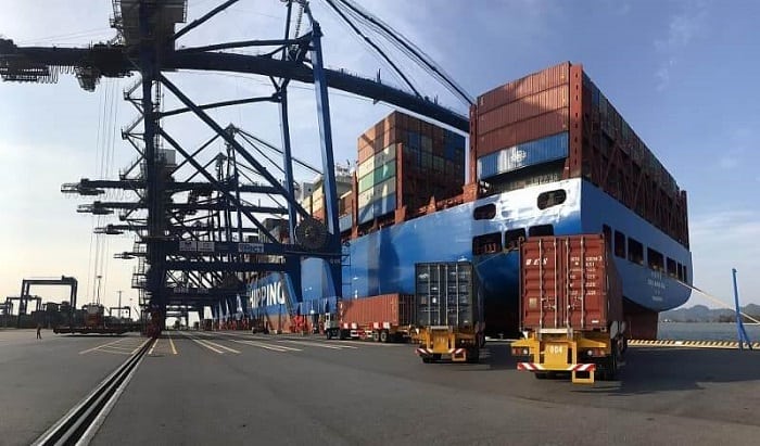 Dịch vụ kéo Container cảng nhanh chóng - an toàn và giá rẻ