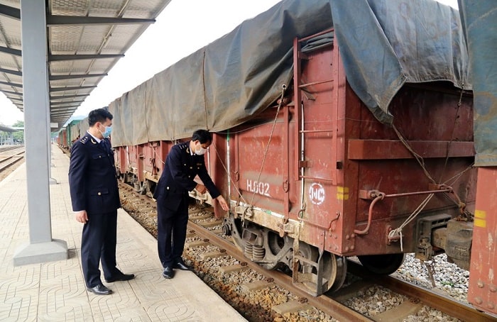 Dịch vụ vận tải hàng hóa từ ga Vinh - Nghệ An đi Lào Cai giá rẻ