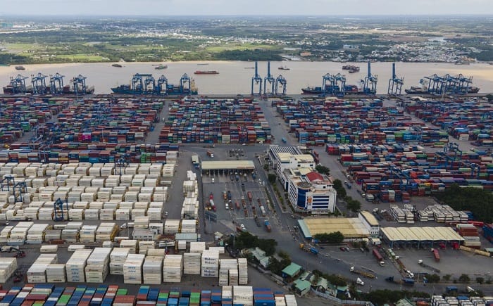 Tìm hiểu phí lưu bãi tại cảng Cát Lái năm 2022